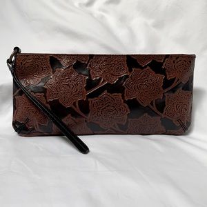 Express leather clutch